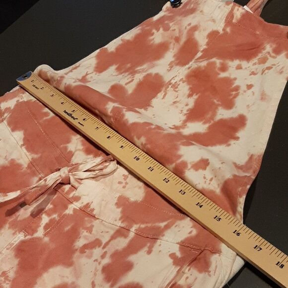 Planet Motherhood Coral Tie Dye Bib Short Overalls - Picture 11 of 11
